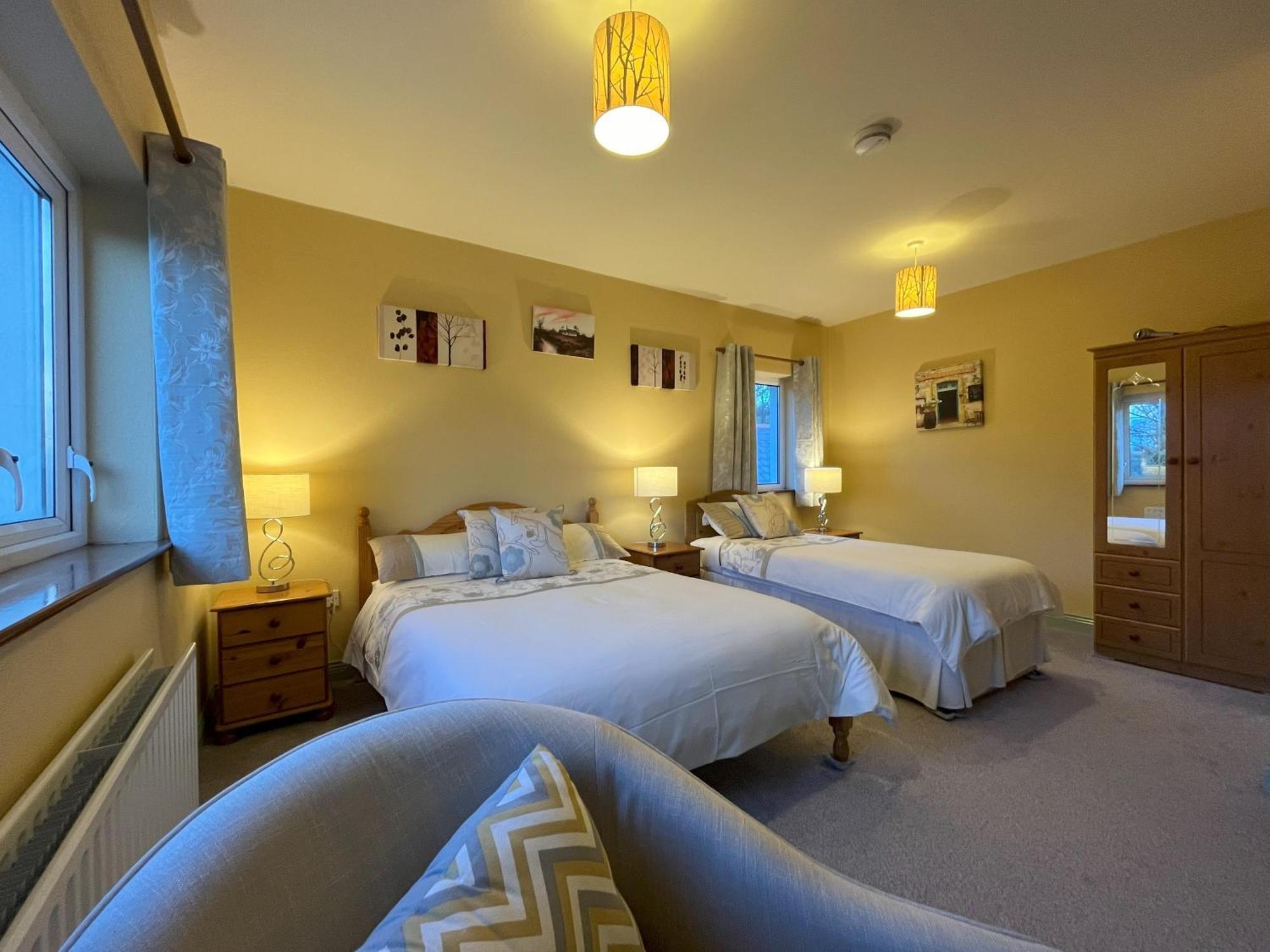 Pk Lodge Bed And Breakfast Скибберин Экстерьер фото