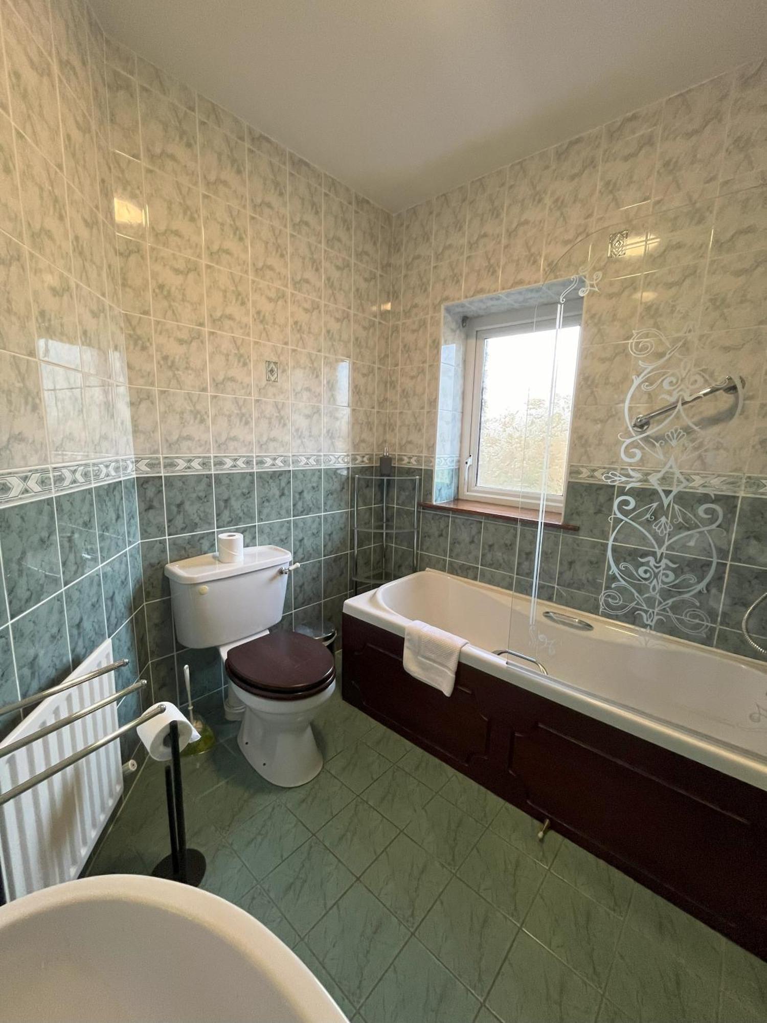Pk Lodge Bed And Breakfast Скибберин Экстерьер фото